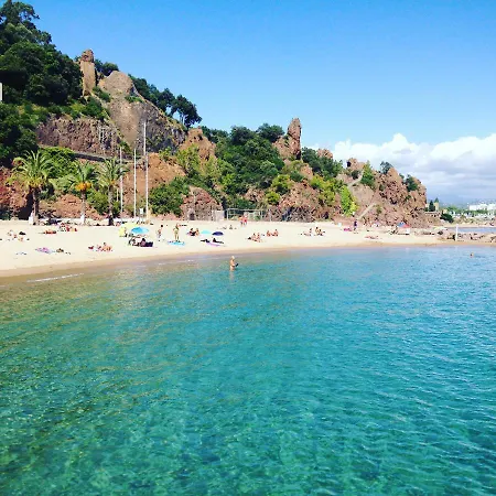 Le Mas De La Mer I *